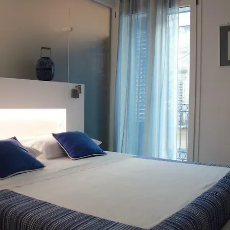 Calida ベッド・アンド・ブレックファスト カステッランマーレ・デル・ゴルフォ